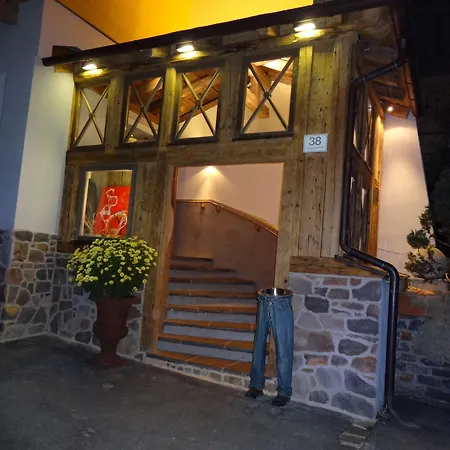 Отель Apart Hotel San Antonio, Premium Sommerkarte Inkludiert Санкт-Антон-ам-Арльберг