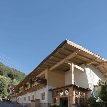 圣安东尼奥公寓式酒店 4* 圣安东阿尔贝格